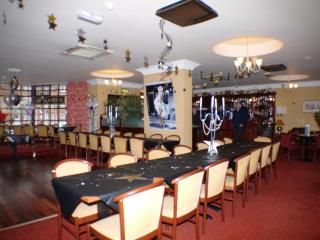 Villa Hotel - Hamilton - 7