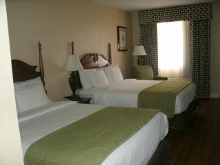 Merry Acres Inn - Albany - 8
