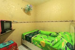 Dharmawati Homestay Syariah at Terminal Purabaya - Waru - 1