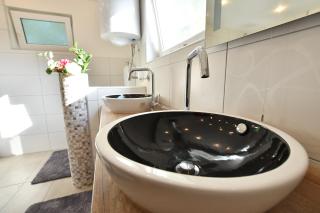 Domacinstvo Jovic - 2