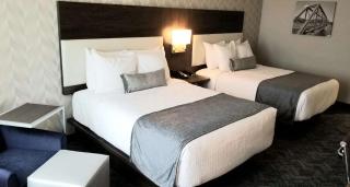 Best Western Plus Parkside Inn & Suites - 9