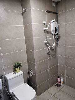 D'Sara Sentral 5 PAX Netflix TV 5 min sb hospital - Sungai Buloh - 7