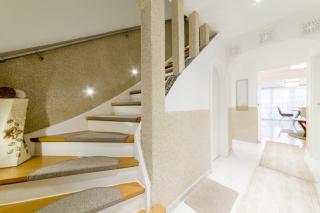 Private House - 4