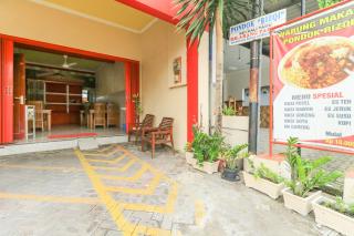Penginapan Pondok Rizqi Syariah - Surabaya - 2