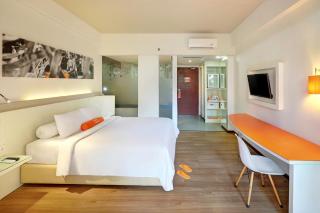 HARRIS Hotel Seminyak - Seminyak - 4