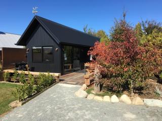 Black Beech House with Stunning Outdoor Bath - Lake Tekapo - 1