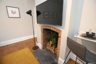 Modern One Bed Apartment, by Kipz City Centre Chester - Amazing Location & Quiet! - Chester - 4