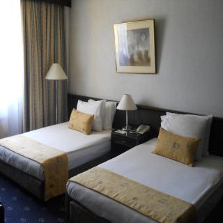 Hotel Holiday - 4