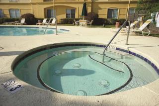 La Quinta by Wyndham Raleigh/Durham Southpoint - Durham - 1