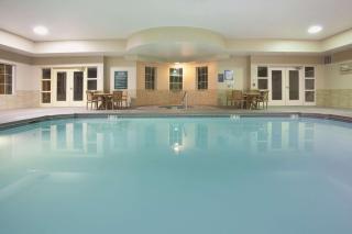 La Quinta Inn & Suites by Wyndham Albuquerque Midtown - Albuquerque - 6