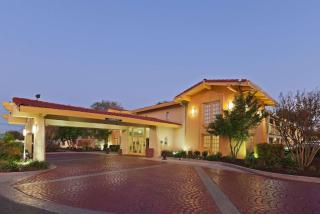 La Quinta Inn by Wyndham Austin Oltorf - 8