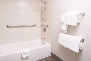 La Quinta by Wyndham DFW Airport South / Irving - Irving - 1