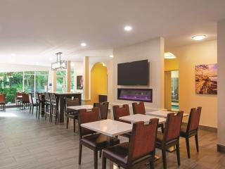 La Quinta Inn by Wyndham Vancouver Airport - Richmond - 2