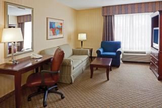 Holiday Inn Express & Suites West Long Branch - Eatontown by IHG - West Long Branch - 2