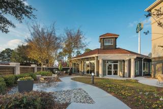 La Quinta Inn & Suites by Wyndham Shreveport Airport - 7
