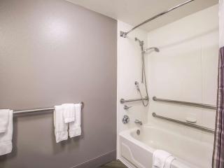 La Quinta by Wyndham Tampa Brandon Regency Park - 9
