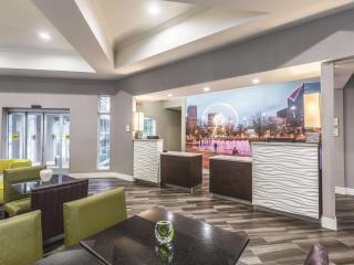 La Quinta by Wyndham Atlanta Alpharetta - Alpharetta - 4