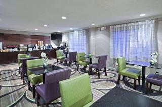 La Quinta by Wyndham Cleveland Macedonia - Macedonia - 8