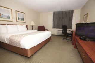 La Quinta Inn by Wyndham Milwaukee Airport / Oak Creek - 6