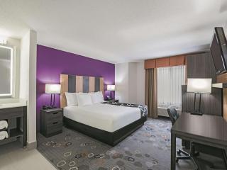 La Quinta by Wyndham Minneapolis Northwest - Brooklyn Park - 4