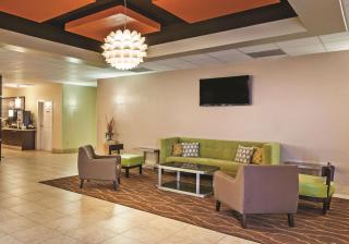 La Quinta by Wyndham Angleton - Angleton - 5