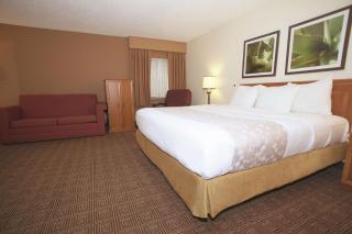 AmericInn by Wyndham Glendale Milwaukee - Glendale - 5