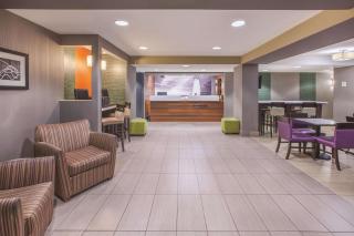 La Quinta by Wyndham Erie - Erie - 1