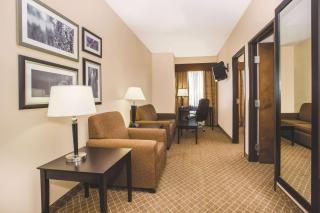La Quinta by Wyndham Ely - 2