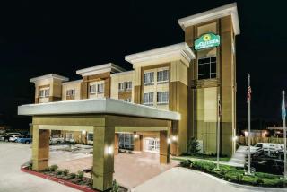 La Quinta by Wyndham Victoria - South - Victoria - 0