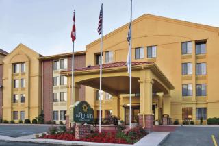 La Quinta Inn & Suites - New River Gorge National Park - Summersville - 0