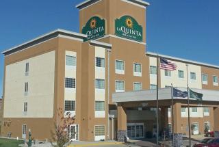 La Quinta by Wyndham Dickinson - Dickinson - 0