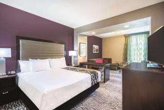 La Quinta Inn & Suites by Wyndham Clifton Park Saratoga Area 1749 Route 9 - Clifton Park - 2