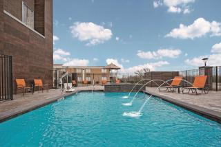La Quinta by Wyndham Dallas Grand Prairie North - Grand Prairie - 3