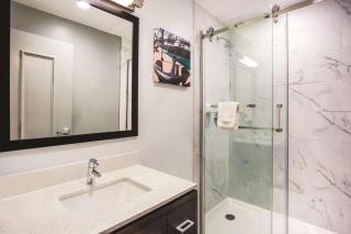 La Quinta by Wyndham Inner Harbor Downtown - 8
