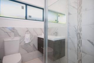 Jims Beach House 2 - 6