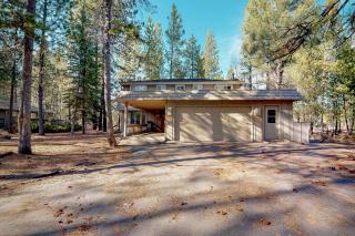 5 Bed 3 Bath Vacation home in Sunriver - Sunriver - 4