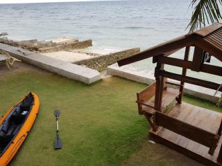 Anton's Beach Resort - 5