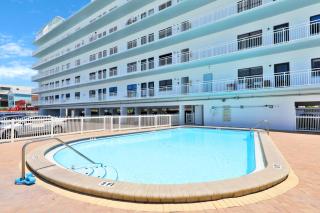 2 Bed 2 Bath Apartment in Tampa Bay - St. Pete Beach - 8