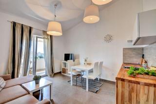 Apartments Lila - Novigrad - 0