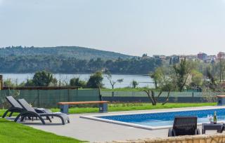 Sea View apartments with shared Pool - Pomer - 6