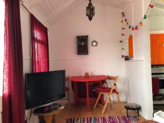 Hippy beach shack - Hayle - 1