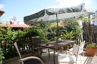 City Garden Rooms and Apartments - Bucharest - 4