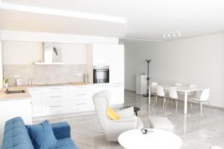 Lux House Olga - Ruma - 6