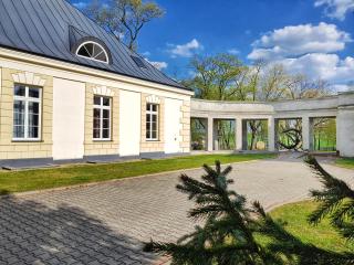 Pałac w Krzelowie - Krzelów - 5