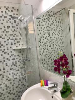 Joy Hotel - Sarandë - 7