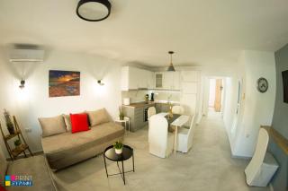 Evaggelia Design Suite - Néa Péramos - 6