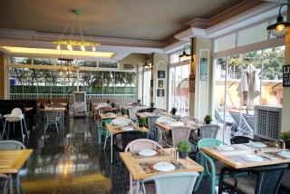 Blue Palace Apart Hotel - 4