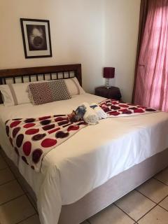 Queenspark Lodge - Bloemfontein - 0