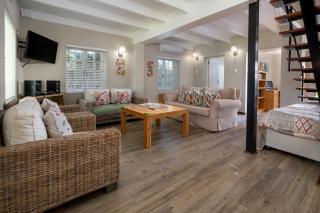 Quainton Cottages - Hermanus - 5