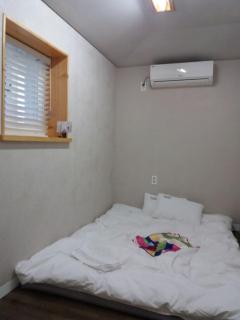 Bookmark Guesthouse - 9